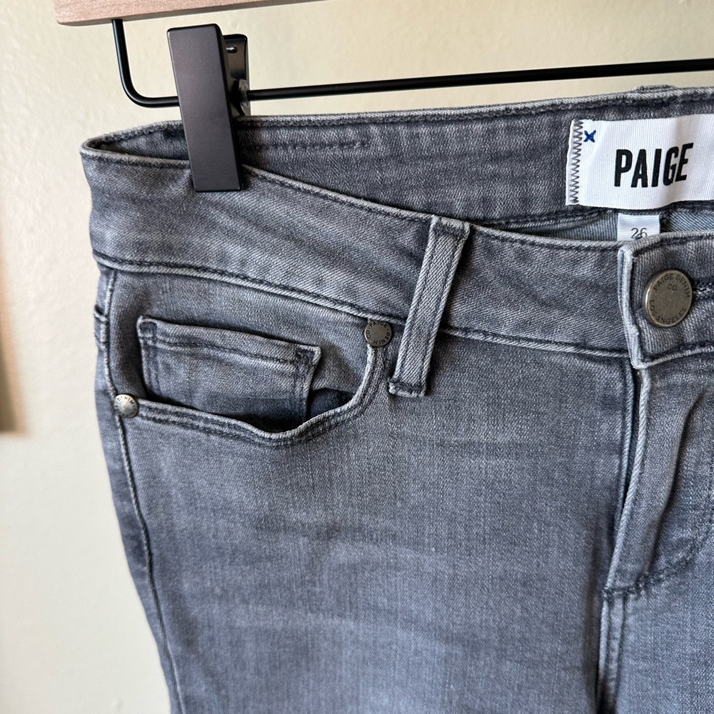 PAIGE Denim Verdugo Ultra Skinny Jeans in Silvie (Gray) Size 26 - Picture 7 of 12